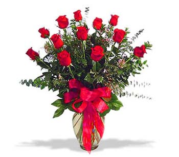 çiçek siparisi 11 adet kirmizi gül cam vazo  Iğdır Karakuyu çiçek online çiçek siparişi 