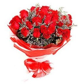  Iğdır karakoyunlu çiçek gönderme sitemiz güvenlidir  12 adet kırmızı güllerden görsel buket
