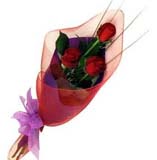 Çiçek satisi buket içende 3 gül çiçegi  Iğdır Karakuyu çiçek online çiçek siparişi 
