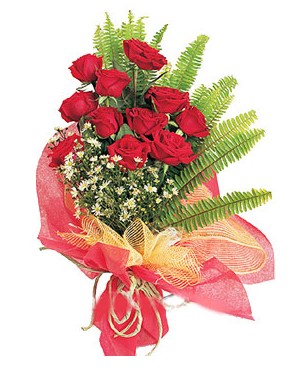 Iğdır Bağlar ucuz çiçek gönder  11 adet kırmızı güllerden buket modeli