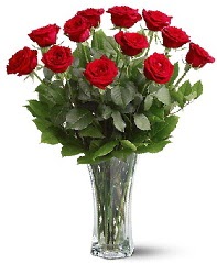 11 adet kırmızı gül vazoda  Iğdır Melekli anneler günü çiçek yolla 