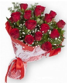 11 kırmızı gülden buket  Iğdır Hakveis çiçek gönderme 